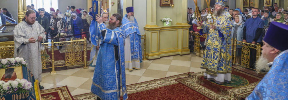 В праздник Успения Пресвятой Богородицы митрополит Феодосий совершил Божественную литургию в Спасо-Преображенском кафедральном соборе города Тамбова
