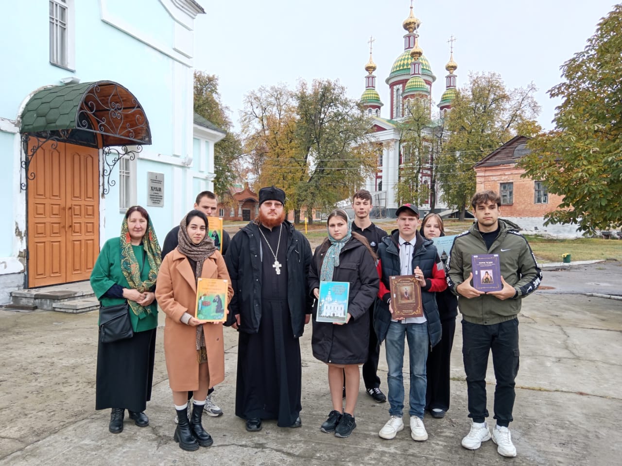 Паломническая поездка для детей сирот, детей оставшихся без попечения родителей в Трегуляевский Иоанно-Предтеченский монастырь