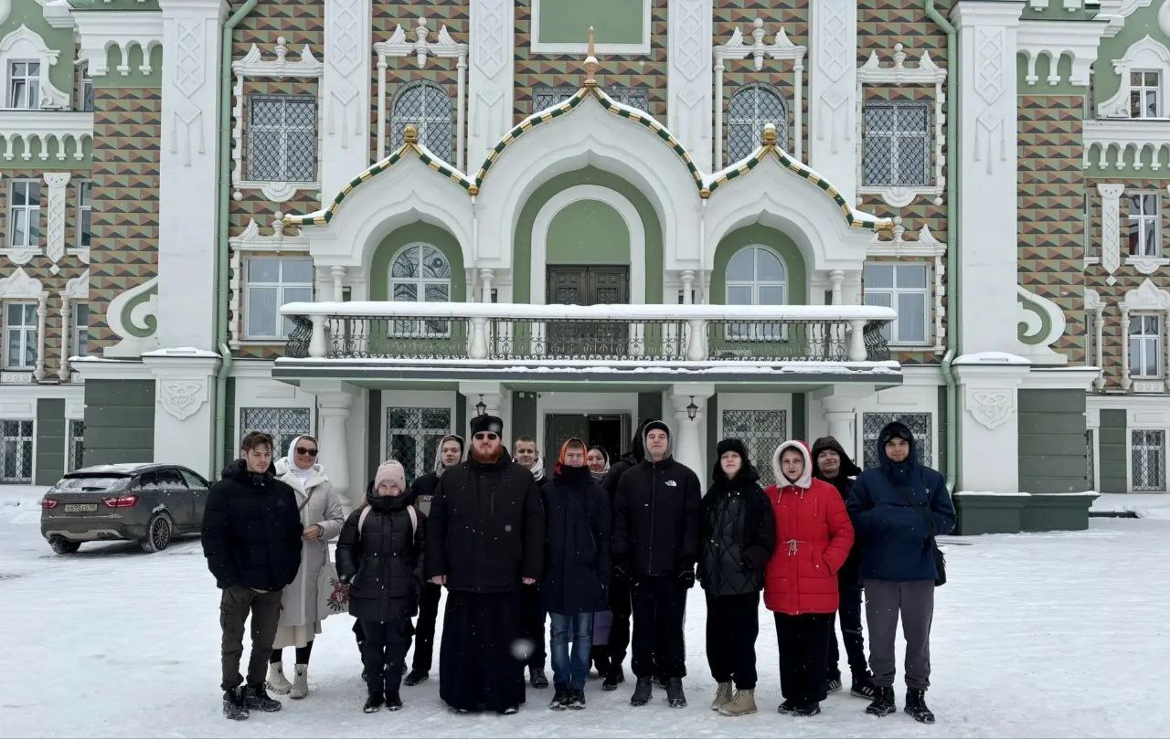 Экскурсия для детей-сирот по Казанскому мужскому монастырю г. Тамбова и Тамбовской духовной семинарии